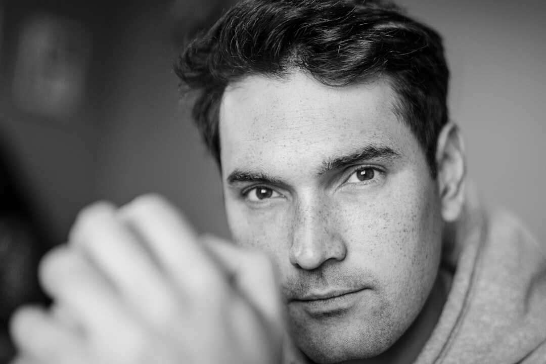 actor surviving crisis